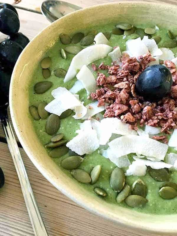 groenn smoothie bowl
